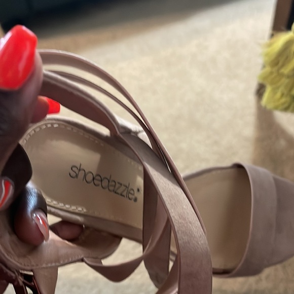 Only worn once. Blush Shoe Dazzle heeled sandals. Size 7.5 - Picture 4 of 6